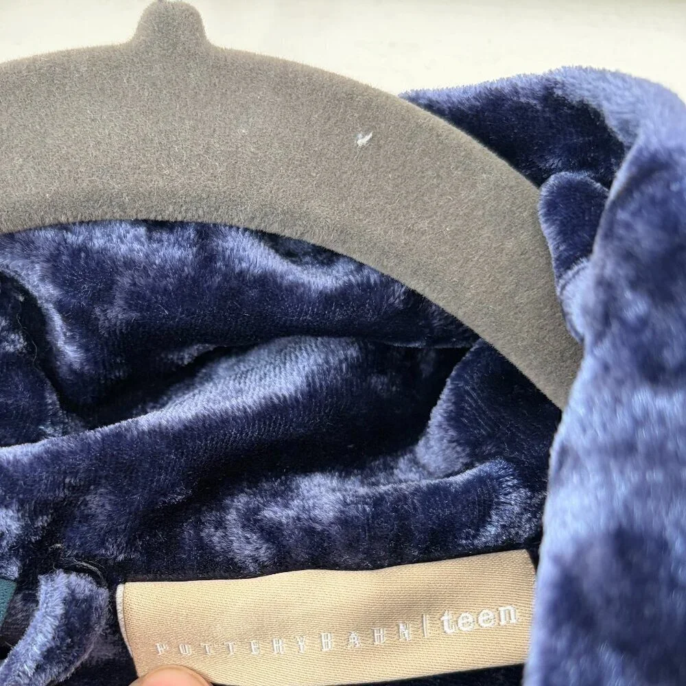 Pottery Barn Teen Harry Potter Ravenclaw bathrobe S/M purple velvet *flaw*